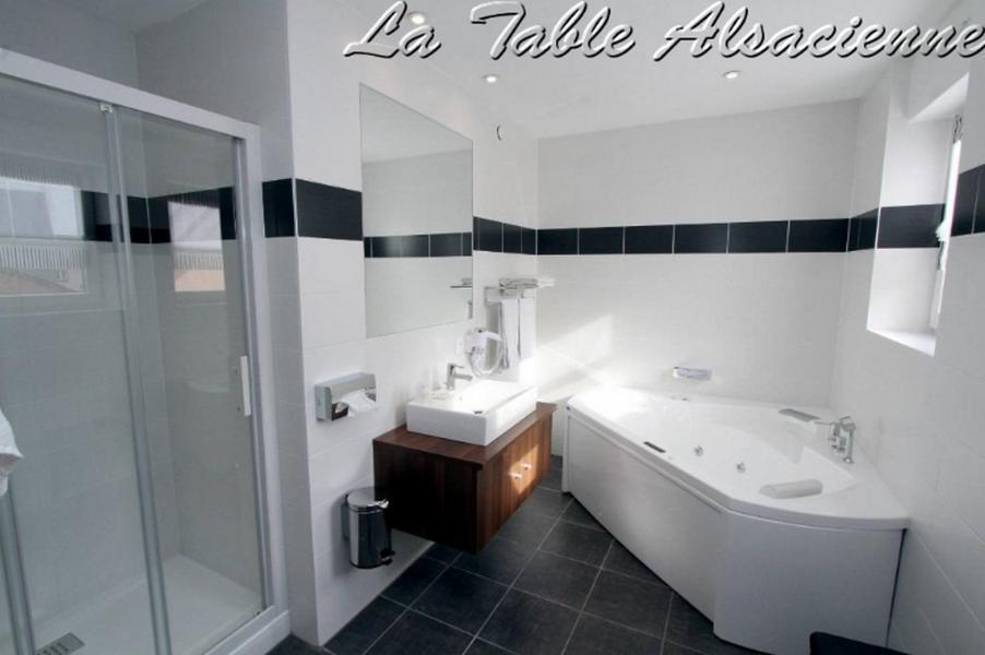 La Table Alsacienne 호텔 Farébersviller 외부 사진